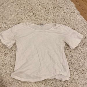 T shirt with ruffled sleeve